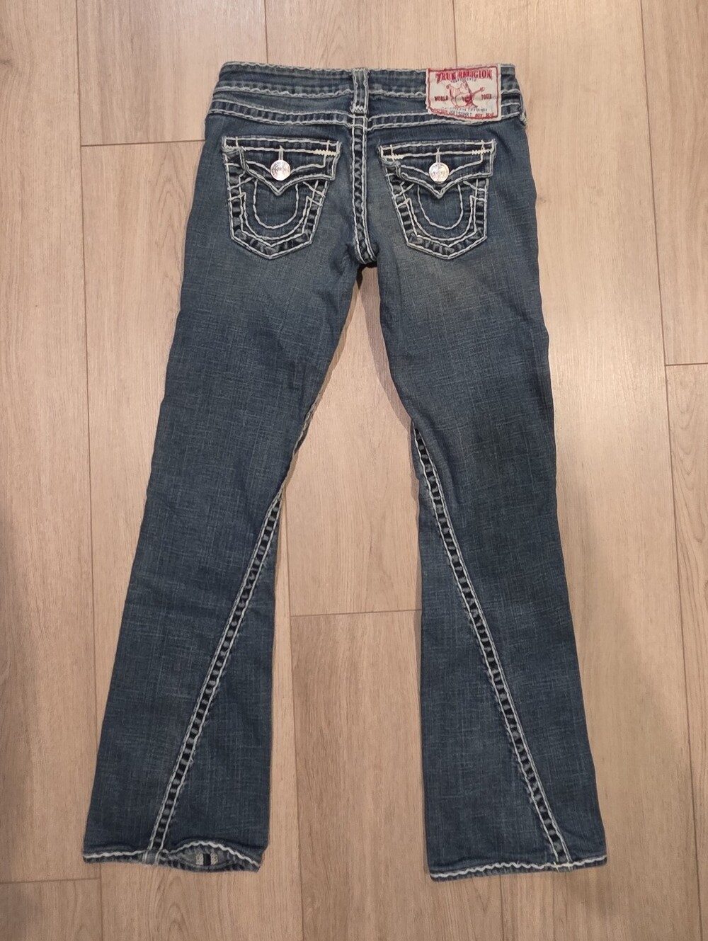 True Religion Joey Super T Flare Jeans Women's Size 26 Made in USA - Picture 2 of 6